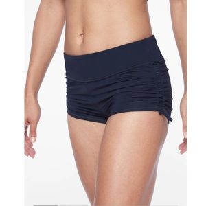 NWT Athleta Sand Sprint Short | Dress Blue